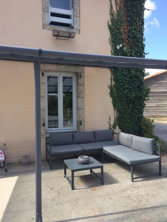 Le Petit Monty Gite Cote Etang Saint-Malo-du-Bois 外观 照片