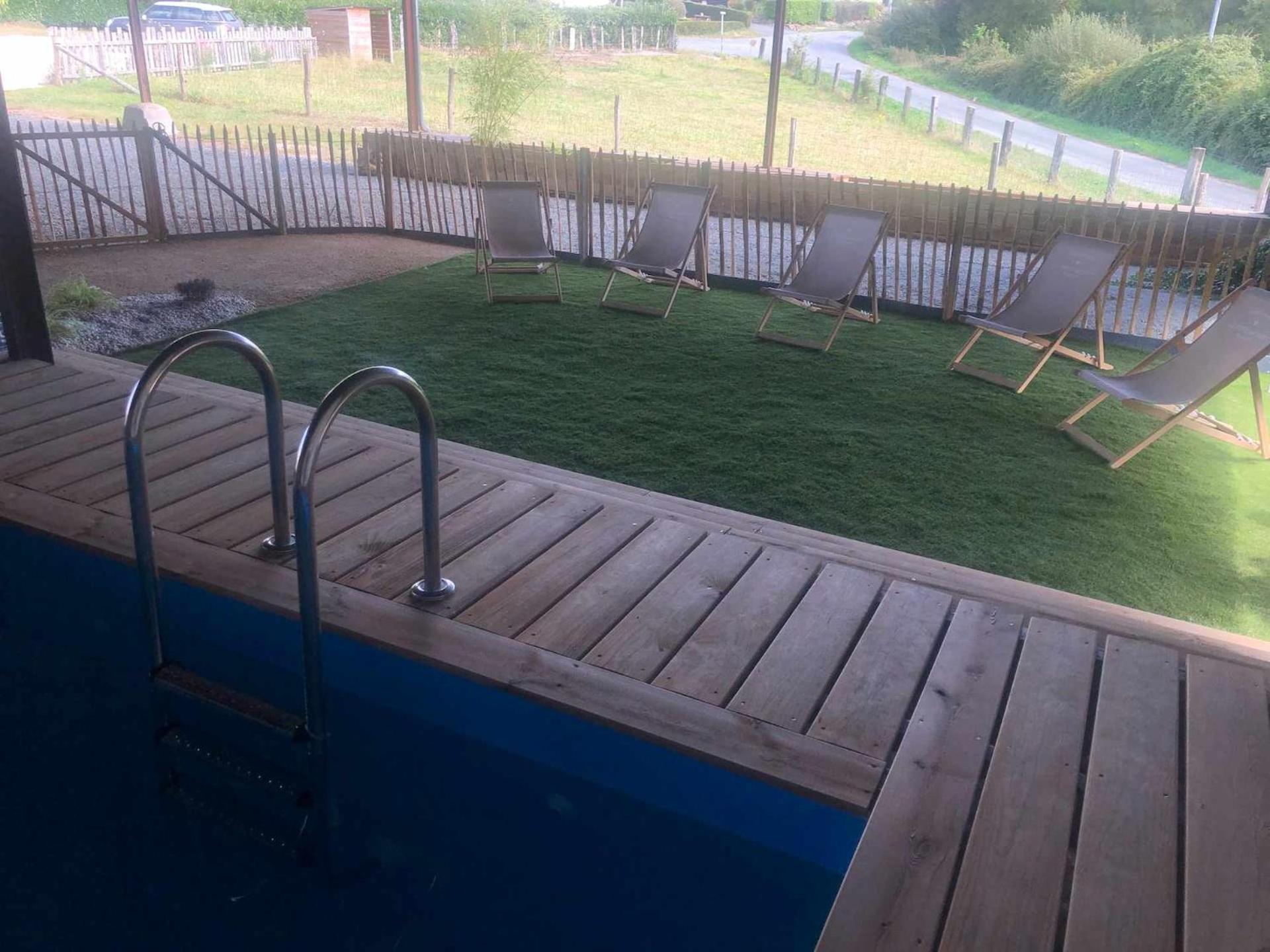 Le Petit Monty Gite Cote Etang Saint-Malo-du-Bois 外观 照片