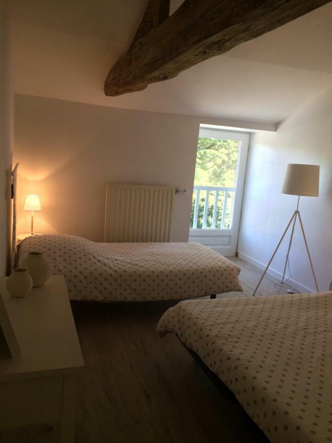 Le Petit Monty Gite Cote Etang Saint-Malo-du-Bois 外观 照片
