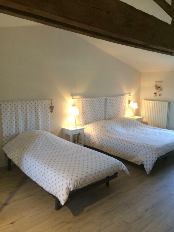 Le Petit Monty Gite Cote Etang Saint-Malo-du-Bois 外观 照片